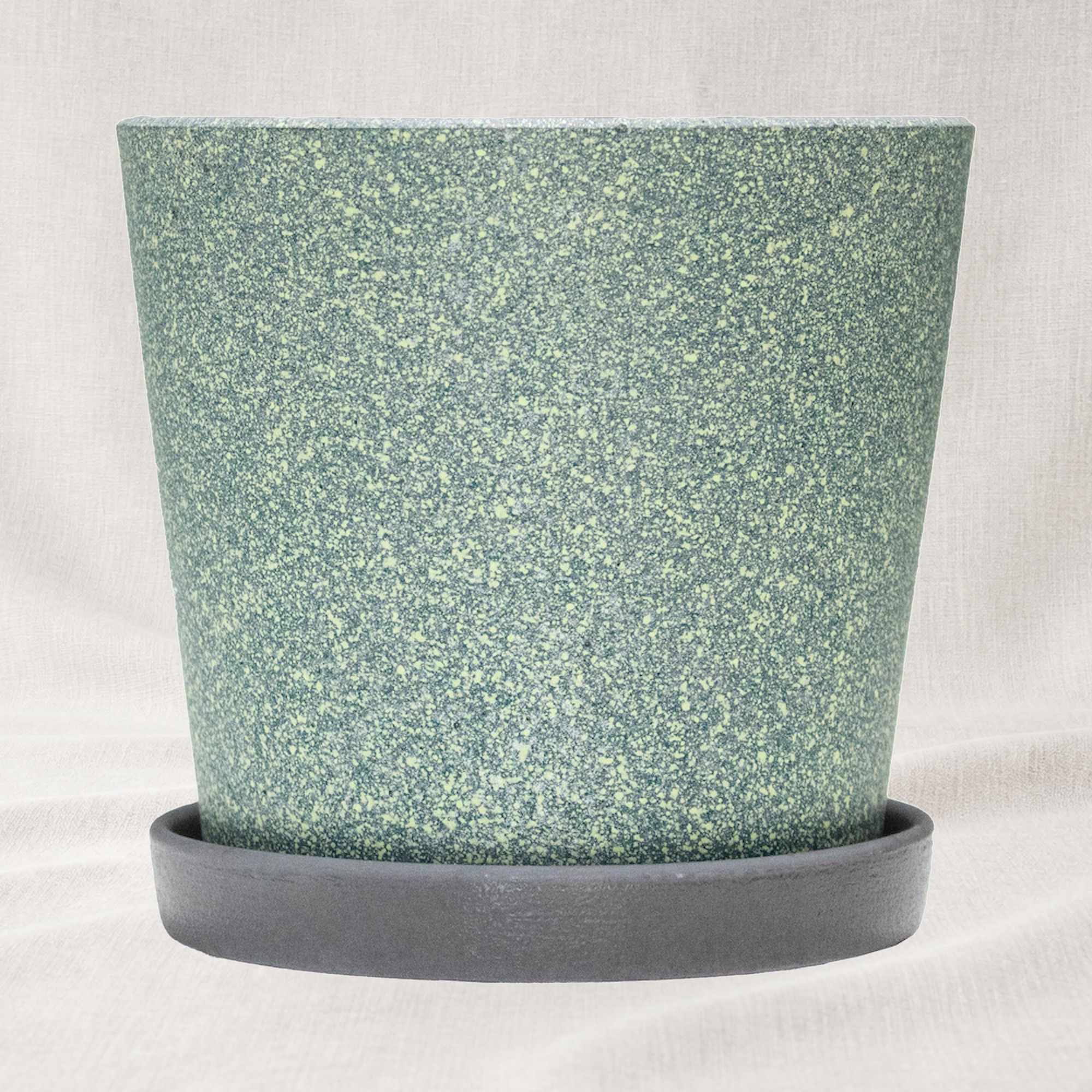Ghiveci ceramic cu farfurioara Grillage Emerald Cone